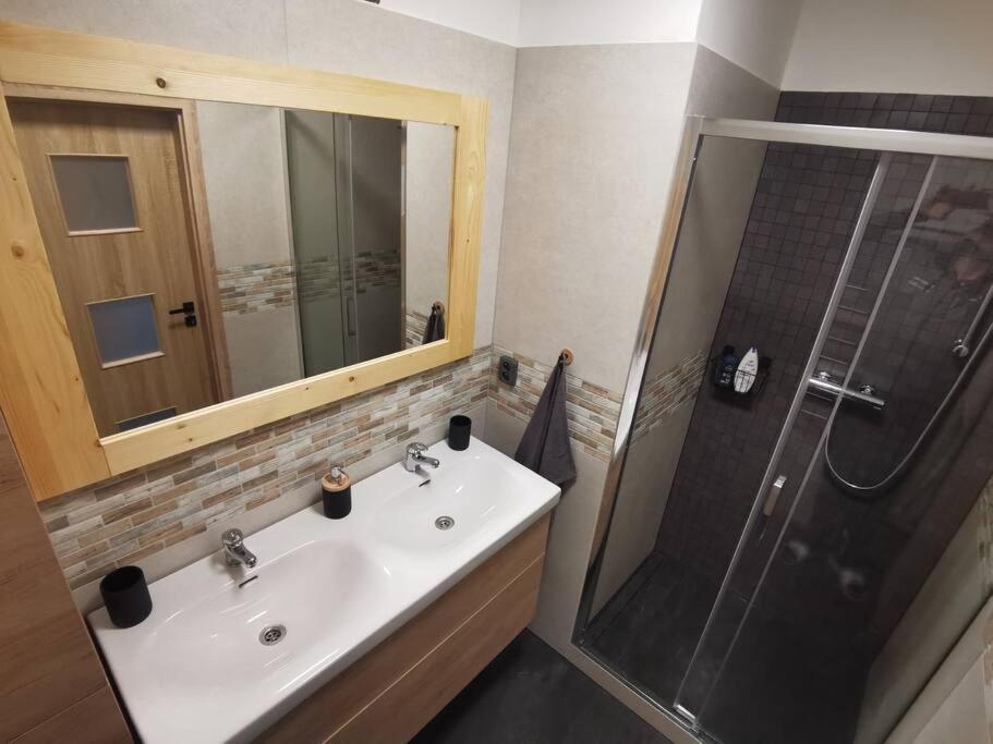 Apartman Bila Voda Červená Voda Exterior foto